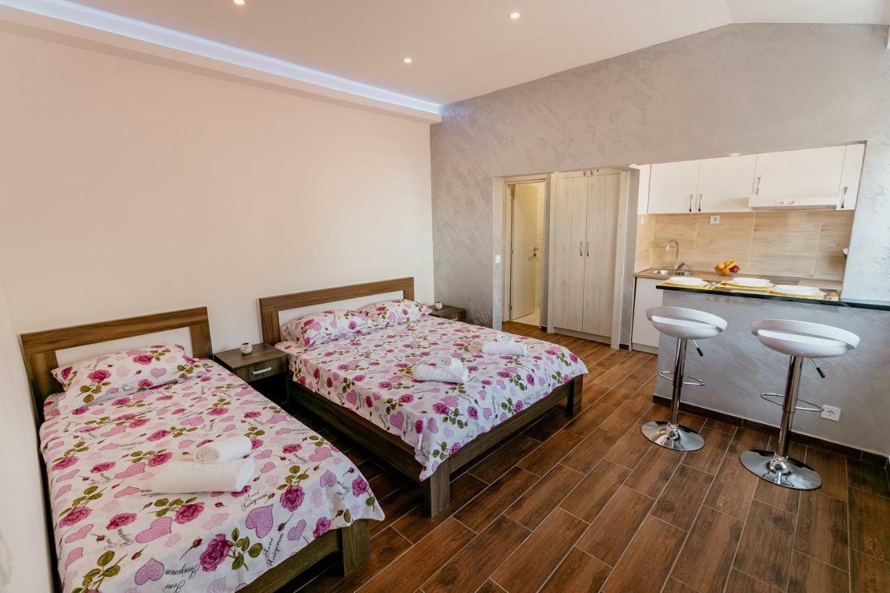 Apartman Mia Herceg Novi Exteriör bild